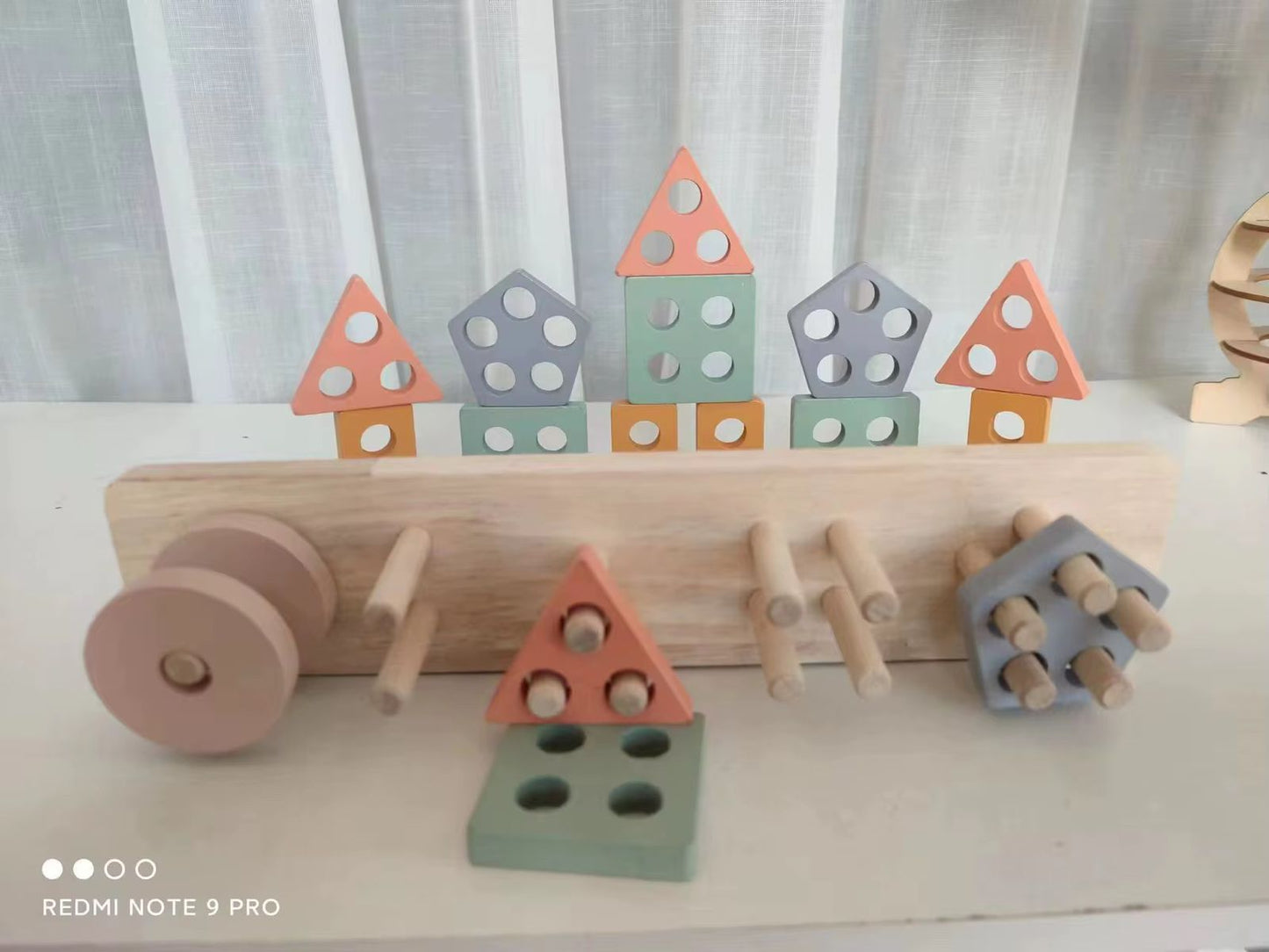 Juego De Encaje Madera Figuras Geometricas Colores Pastel